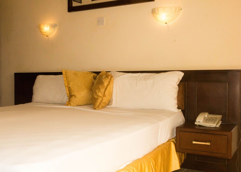 Sierra Light House Hotel