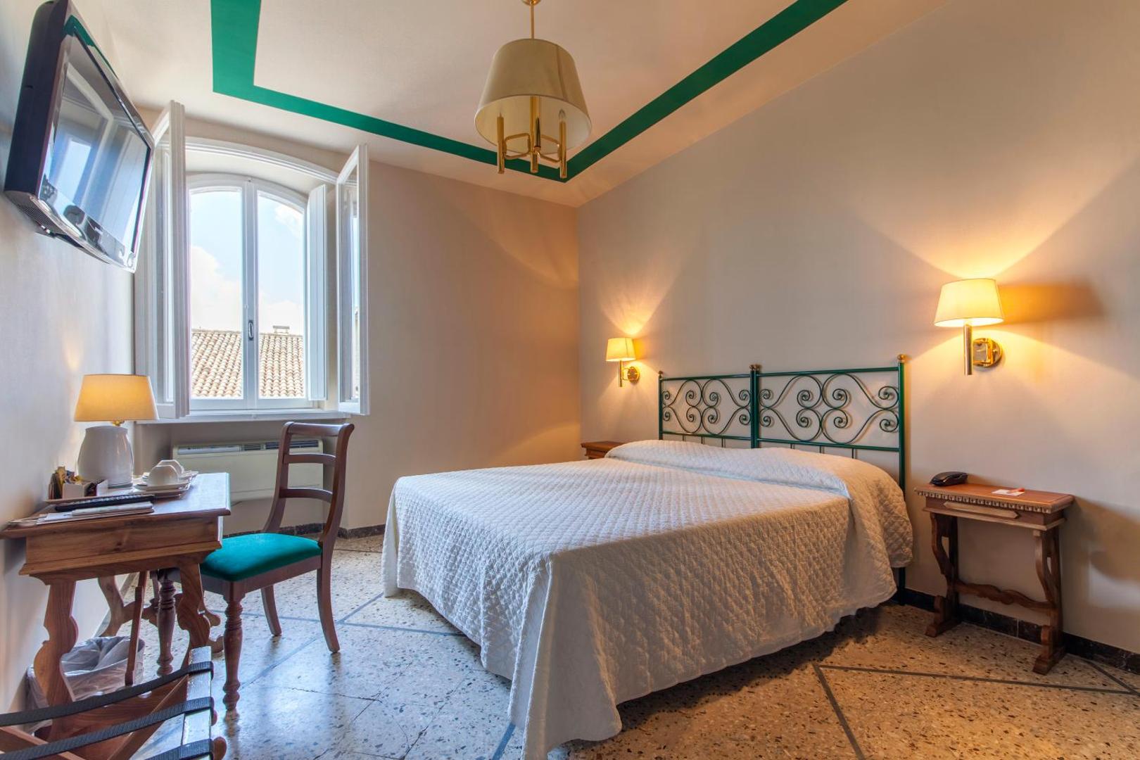 Hotel Titano
