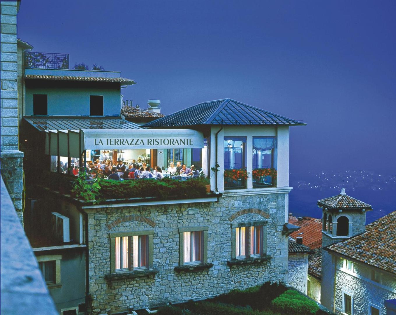 Hotel Titano