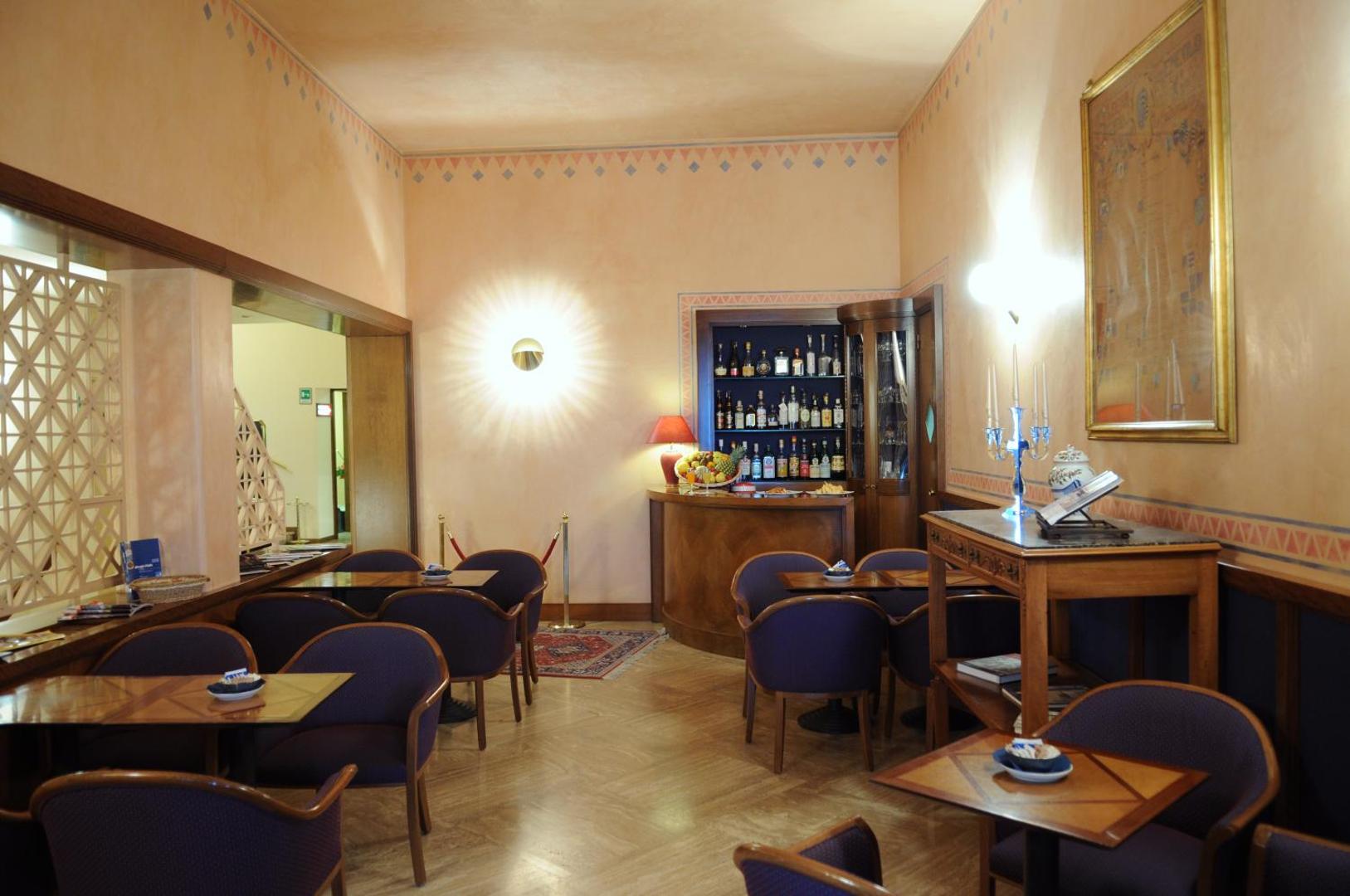 Hotel Titano