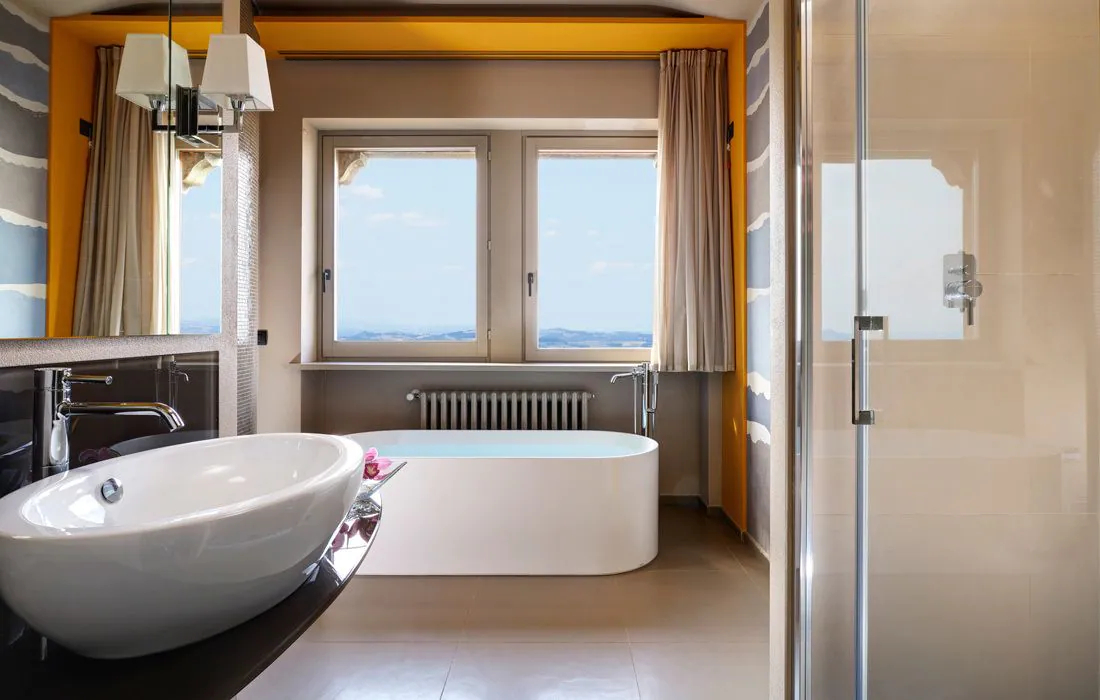 Titano Suites Hotel