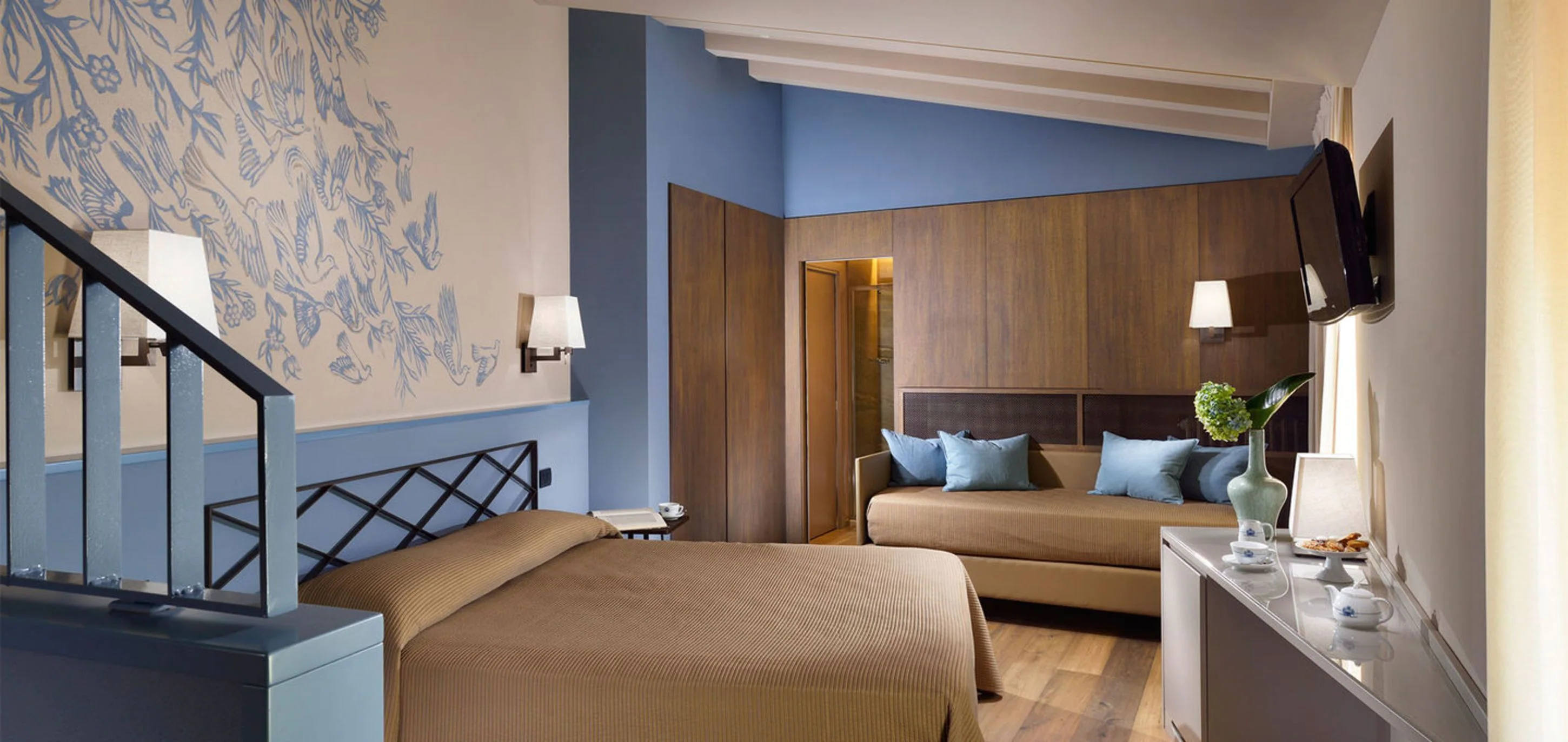 Titano Suites Hotel