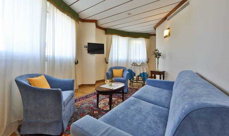 Palace Hotel