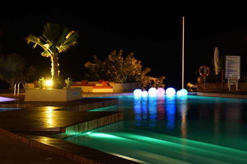 Royal Horizons Baobab
