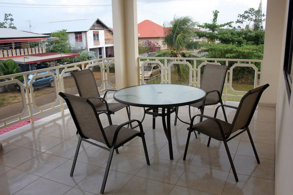 Arcton Apartments