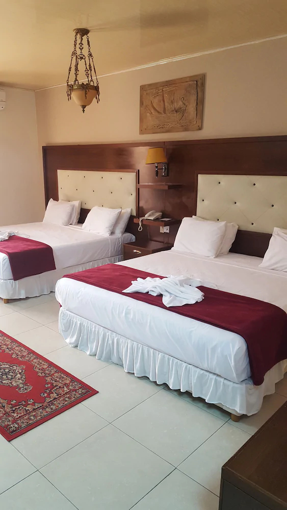 Phoenicia Princess Suites