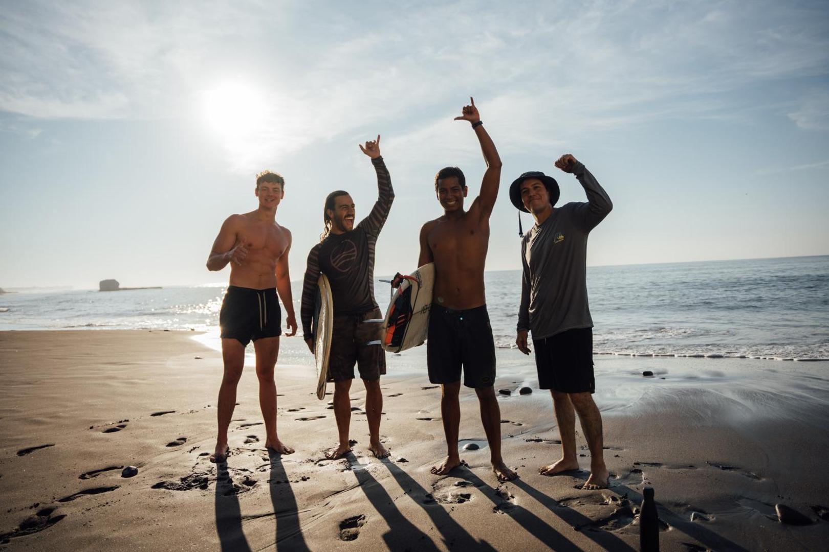 Puro Surf Hotel And Academy