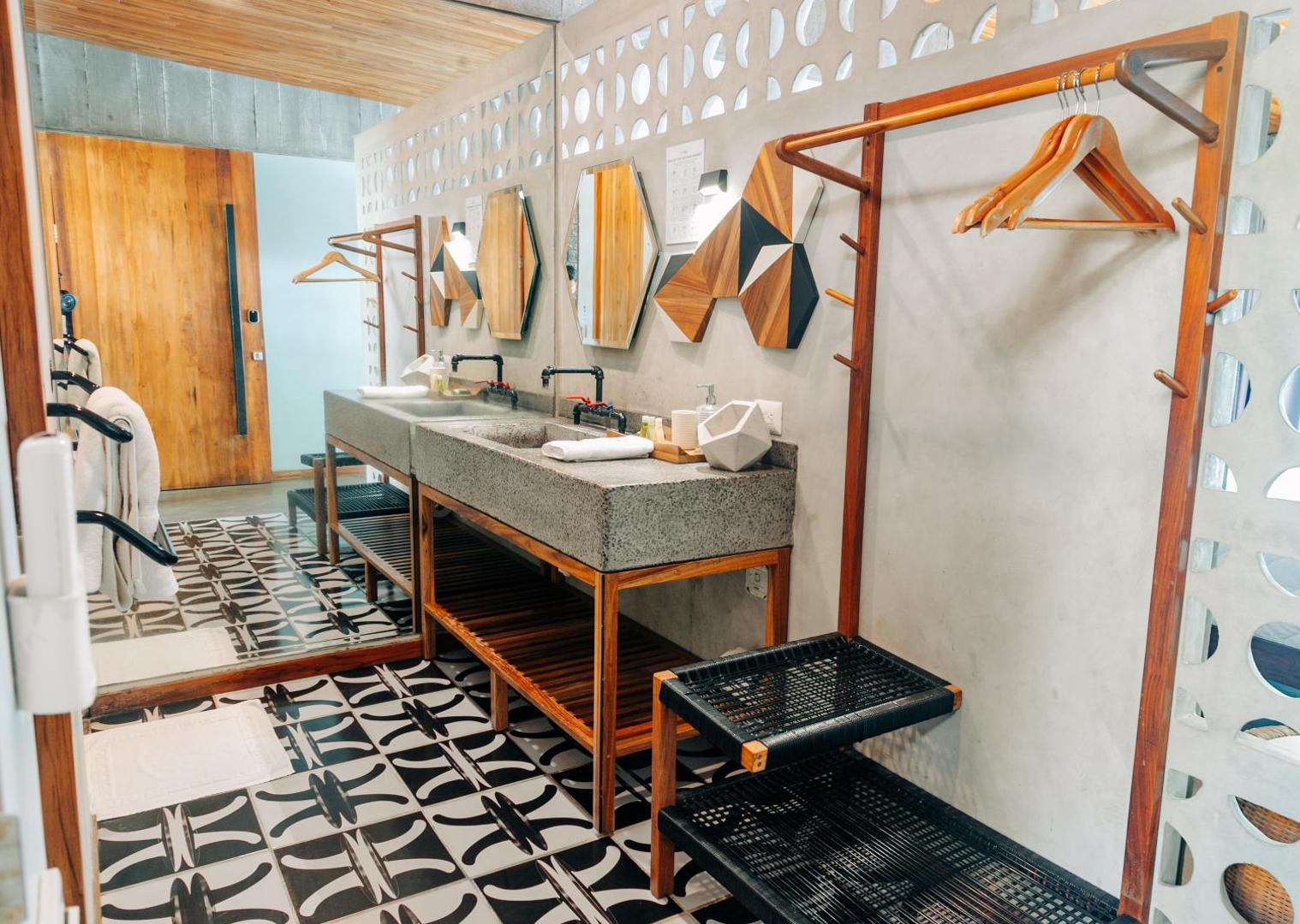 Puro Surf Hotel And Academy