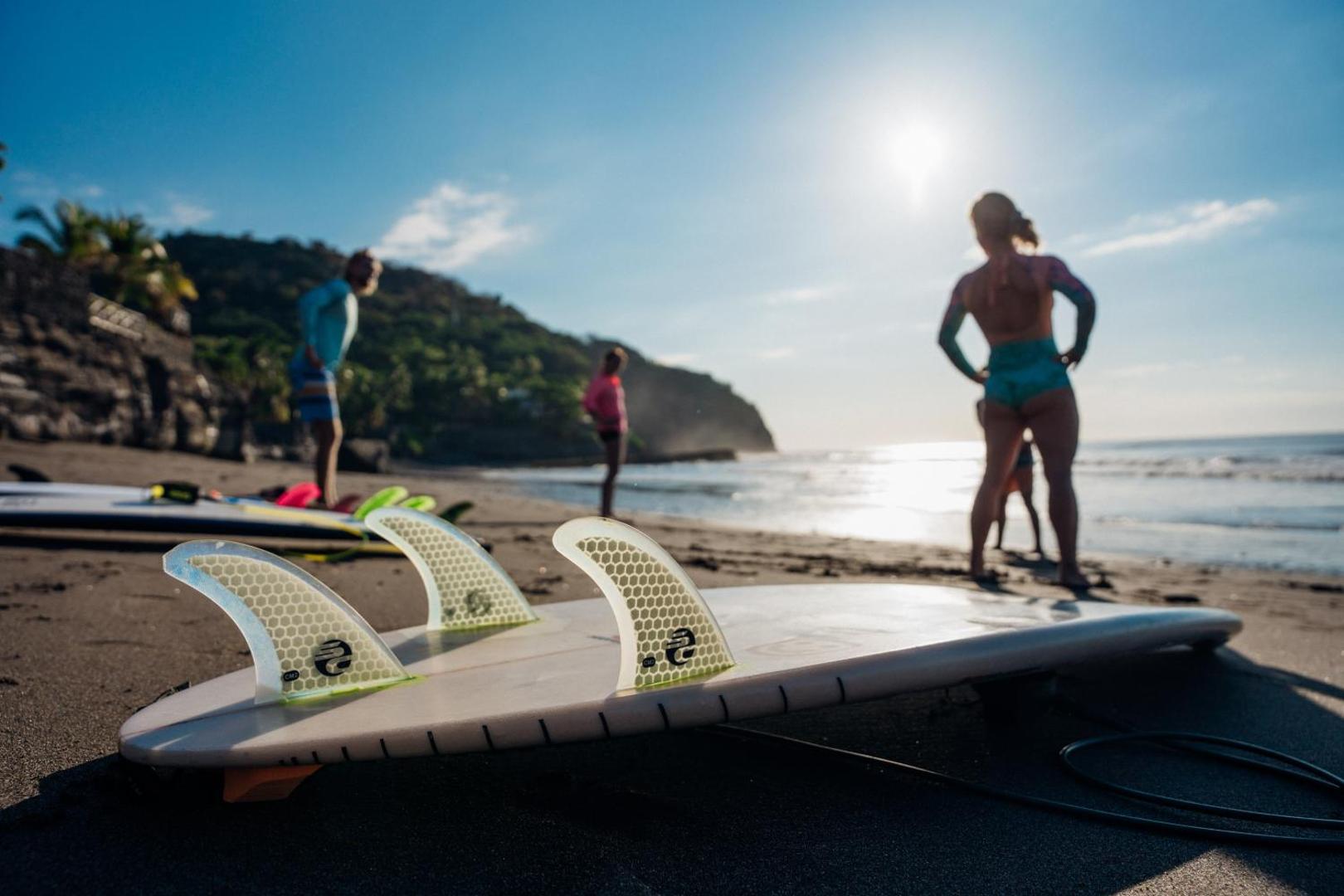 Puro Surf Hotel And Academy