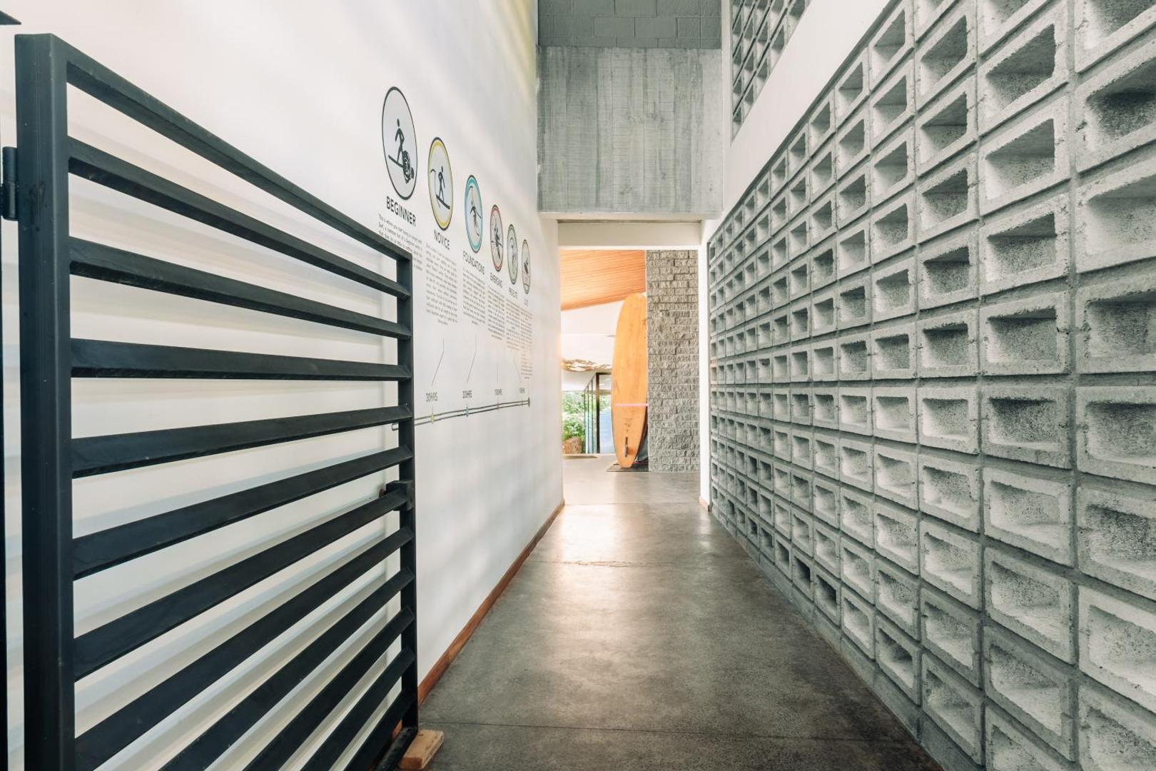 Puro Surf Hotel And Academy