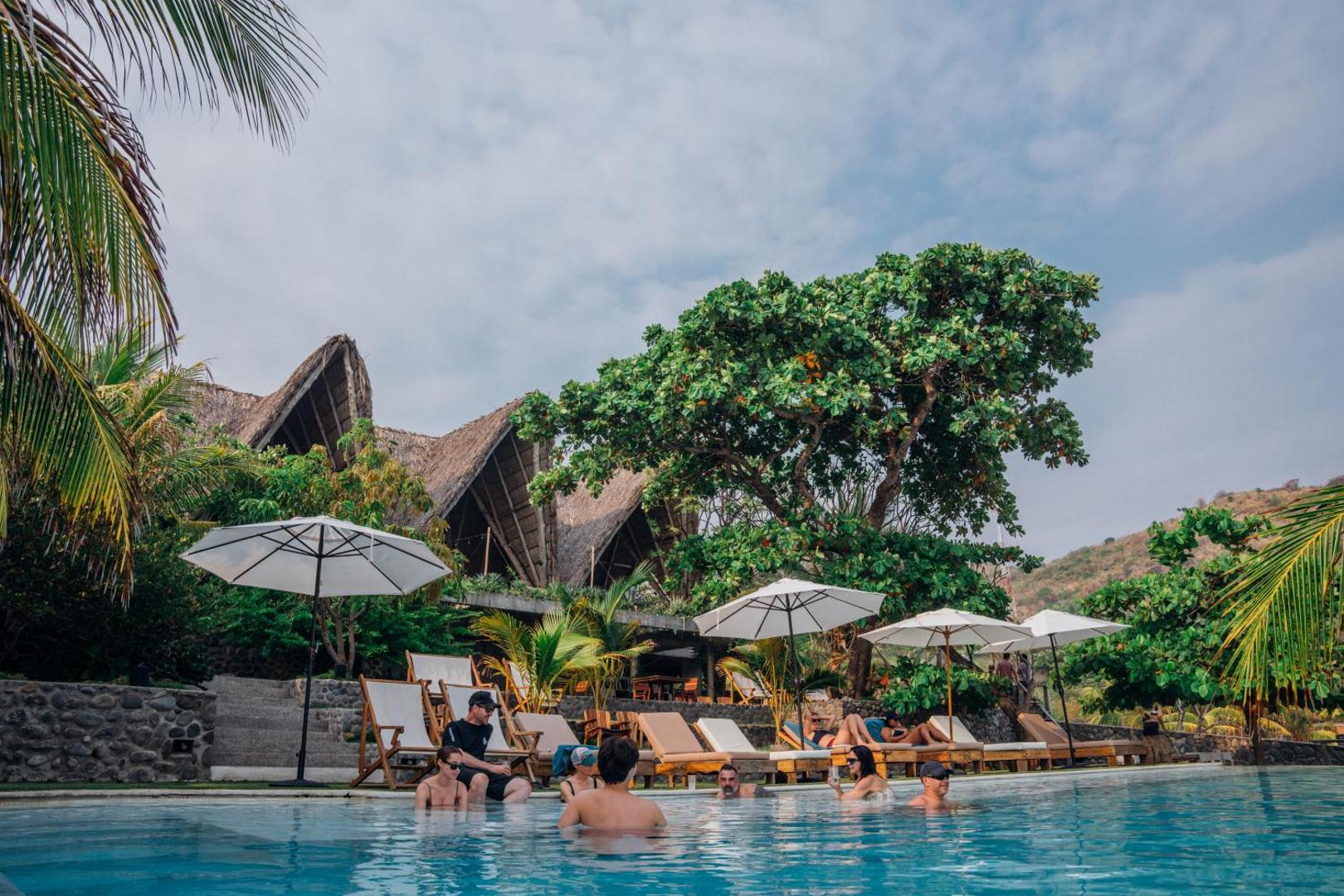 Puro Surf Hotel And Academy