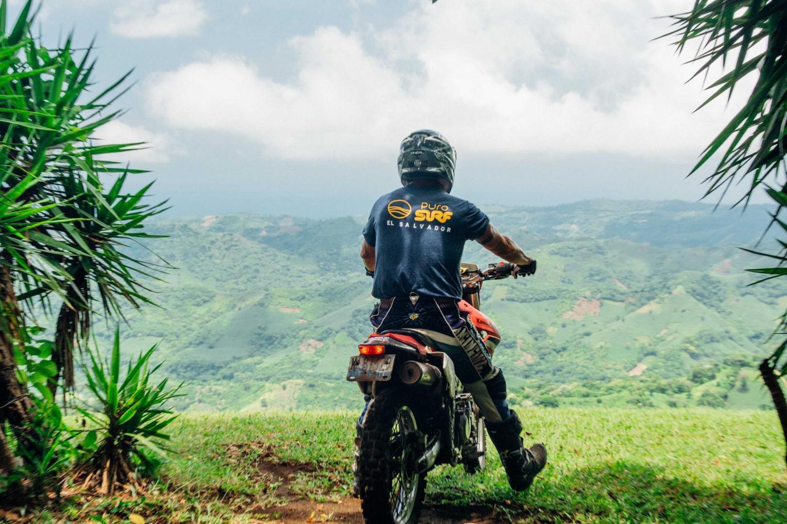 Puro Surf Hotel And Academy