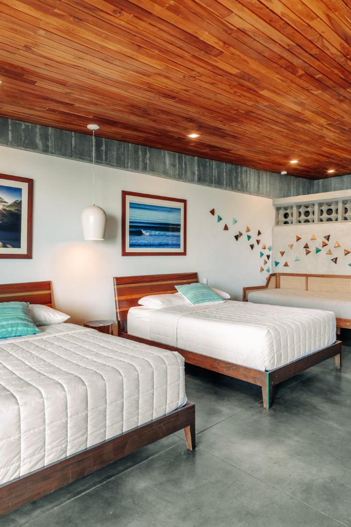 Puro Surf Hotel And Academy