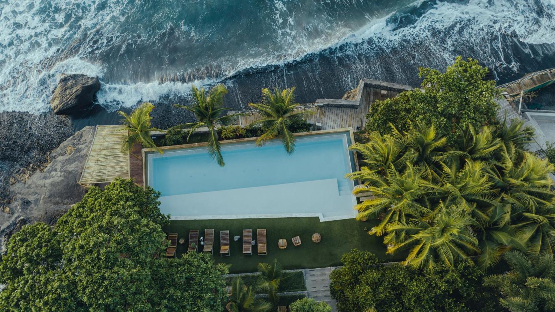 Puro Surf Hotel And Academy