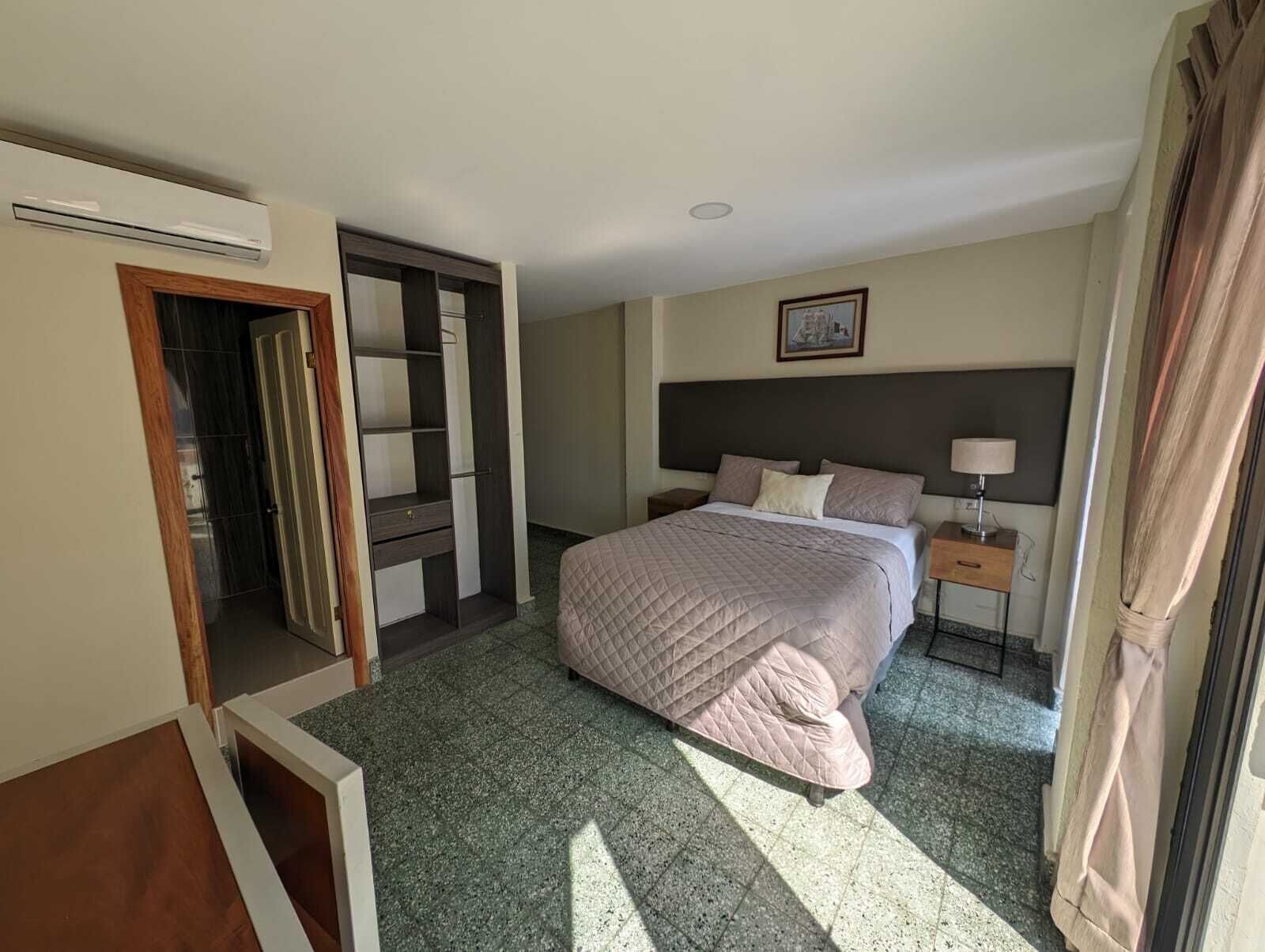 Hotel Abrego