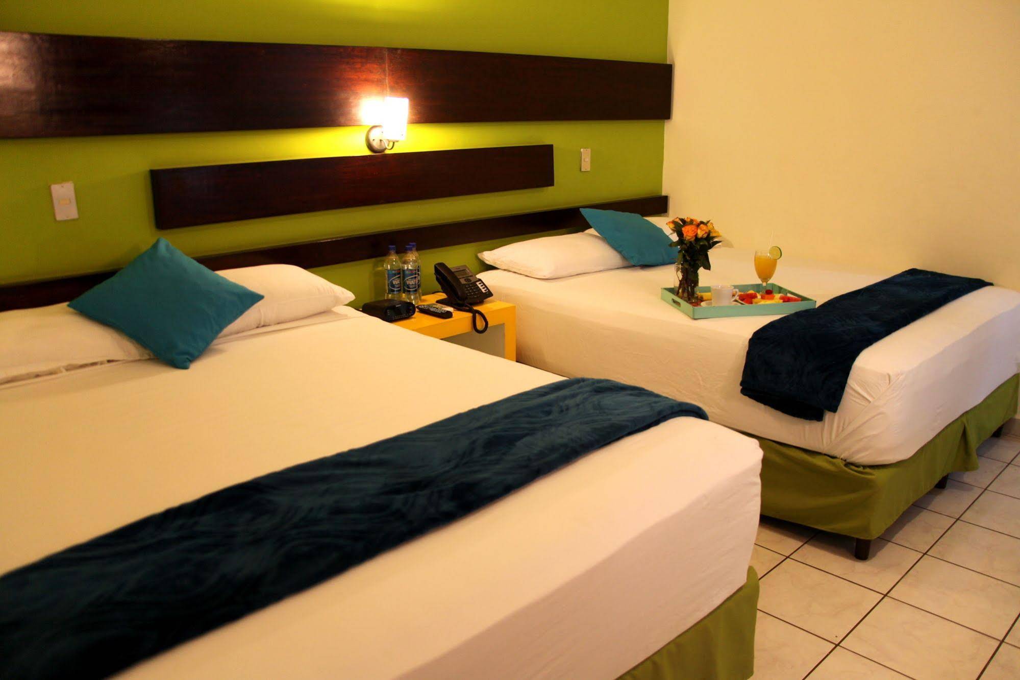 Villa del Angel Hotel