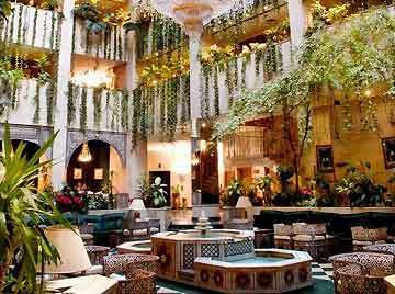 Cham Palace Hotel