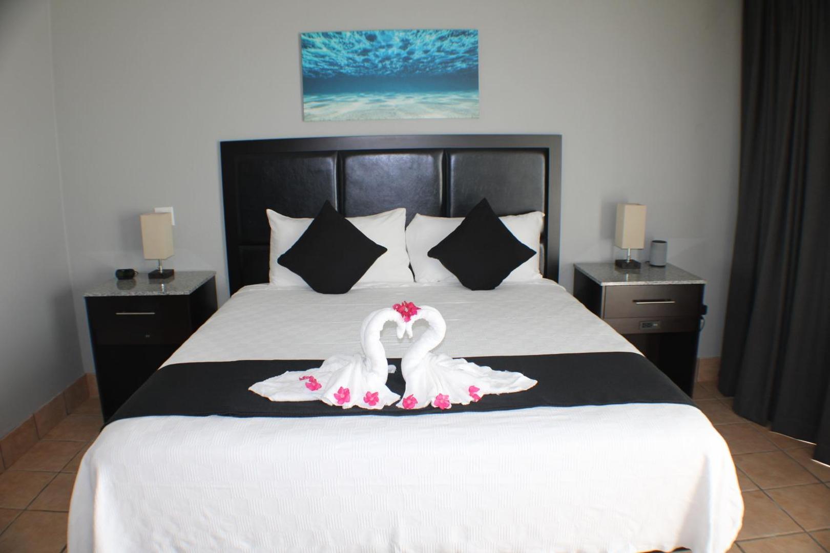 Grace Bay Suites