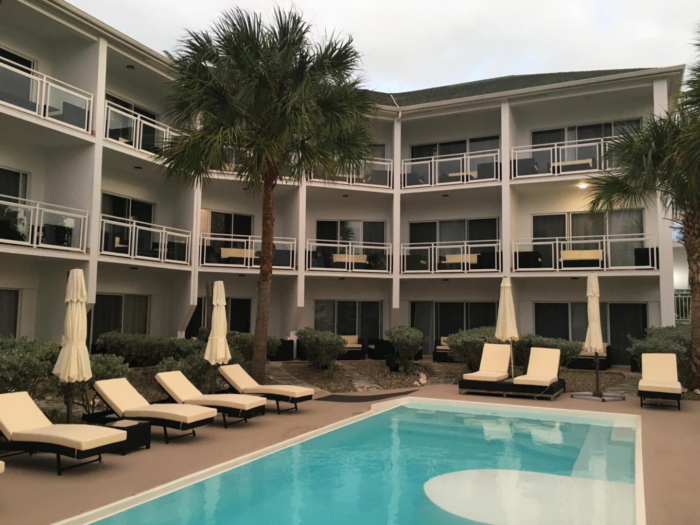 Grace Bay Suites