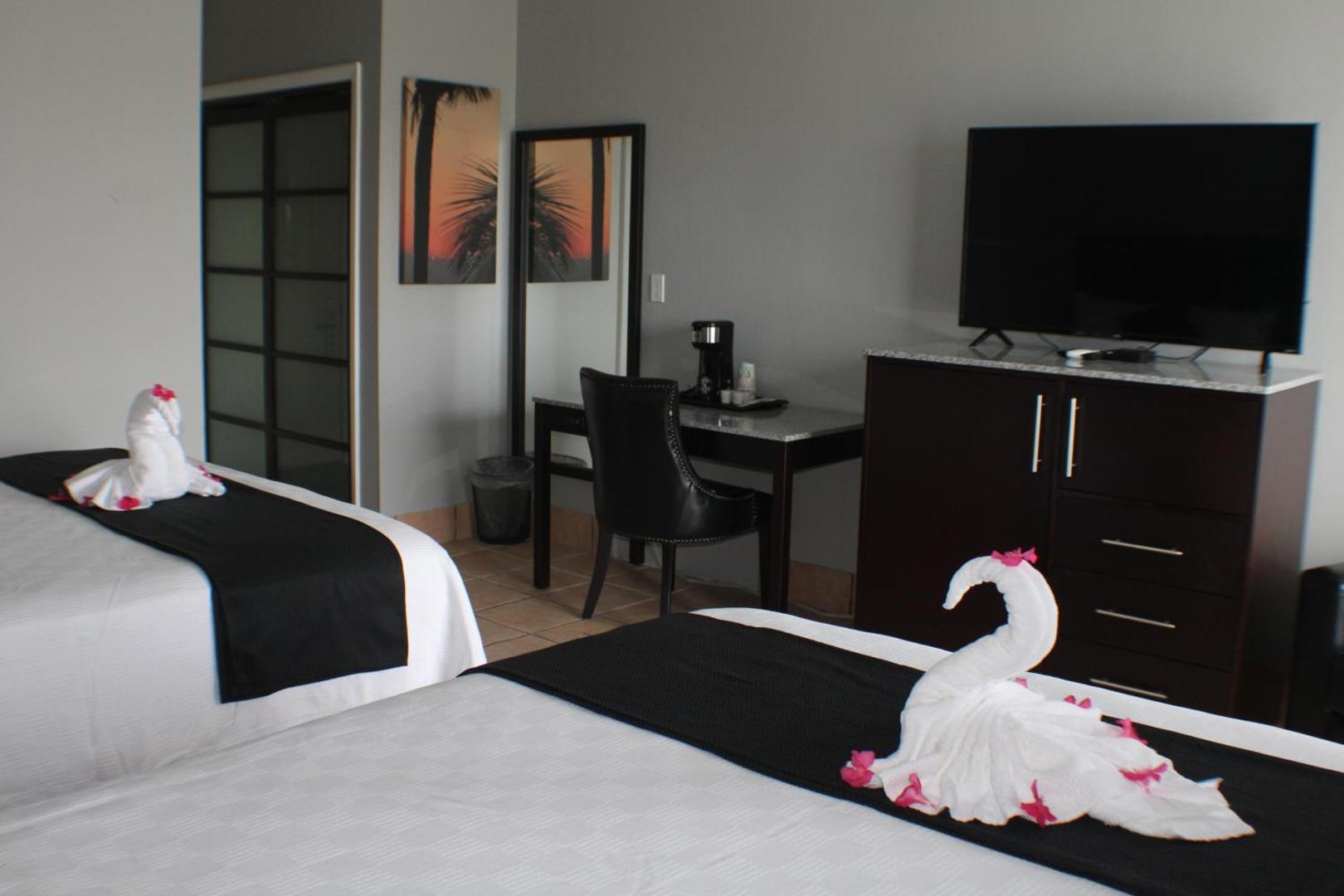 Grace Bay Suites