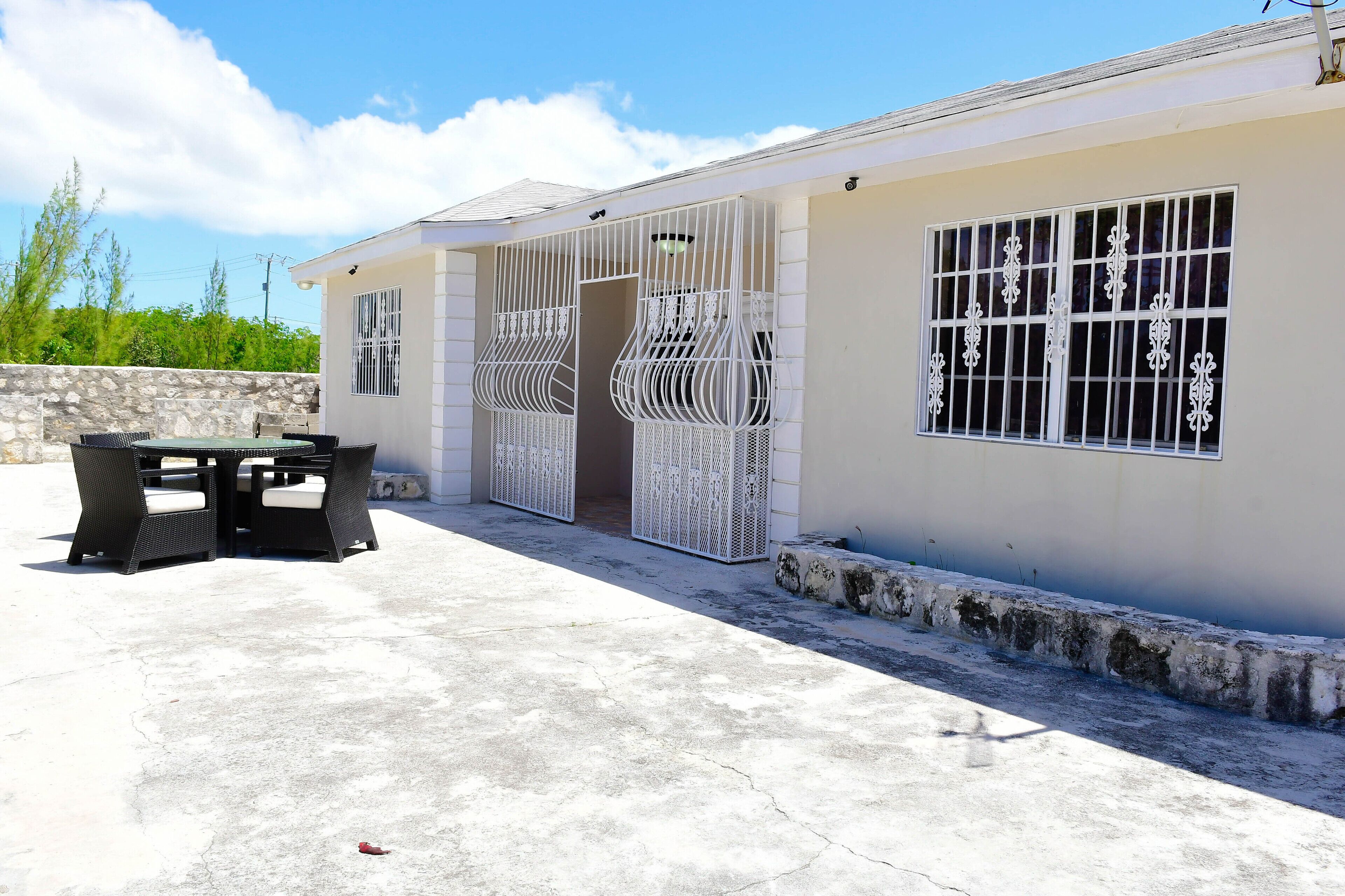 Island Turquoise Rental