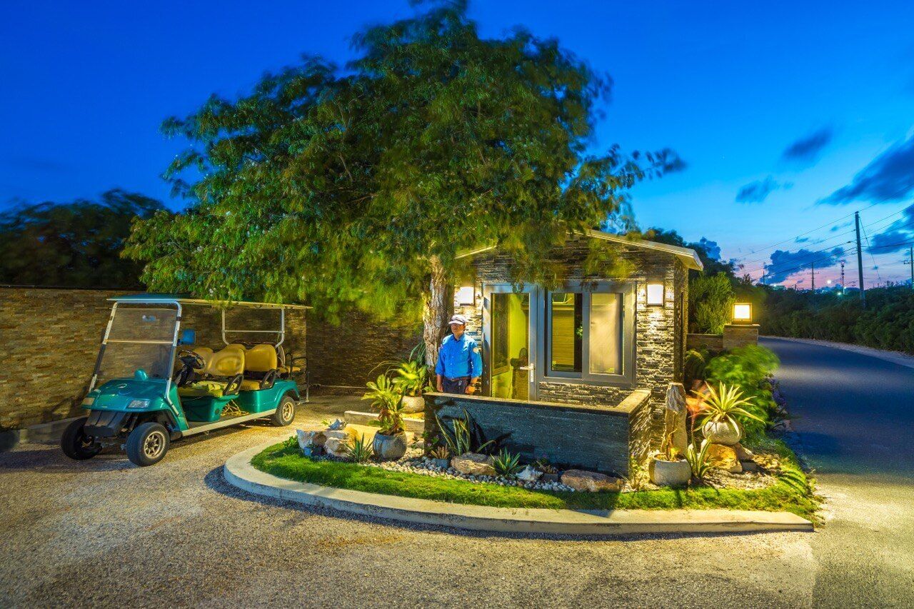 Kokomo Botanical Resort