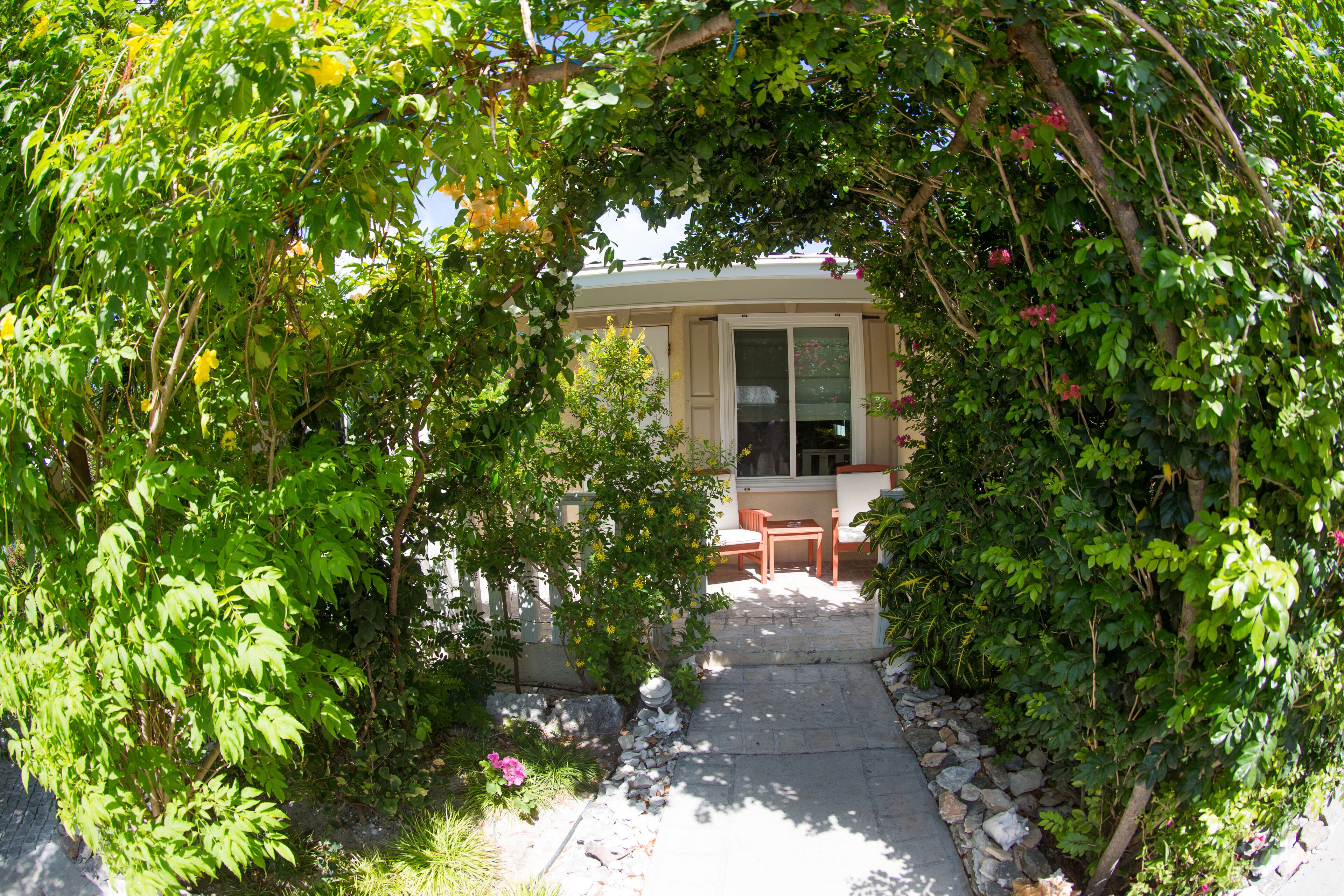 Kokomo Botanical Resort