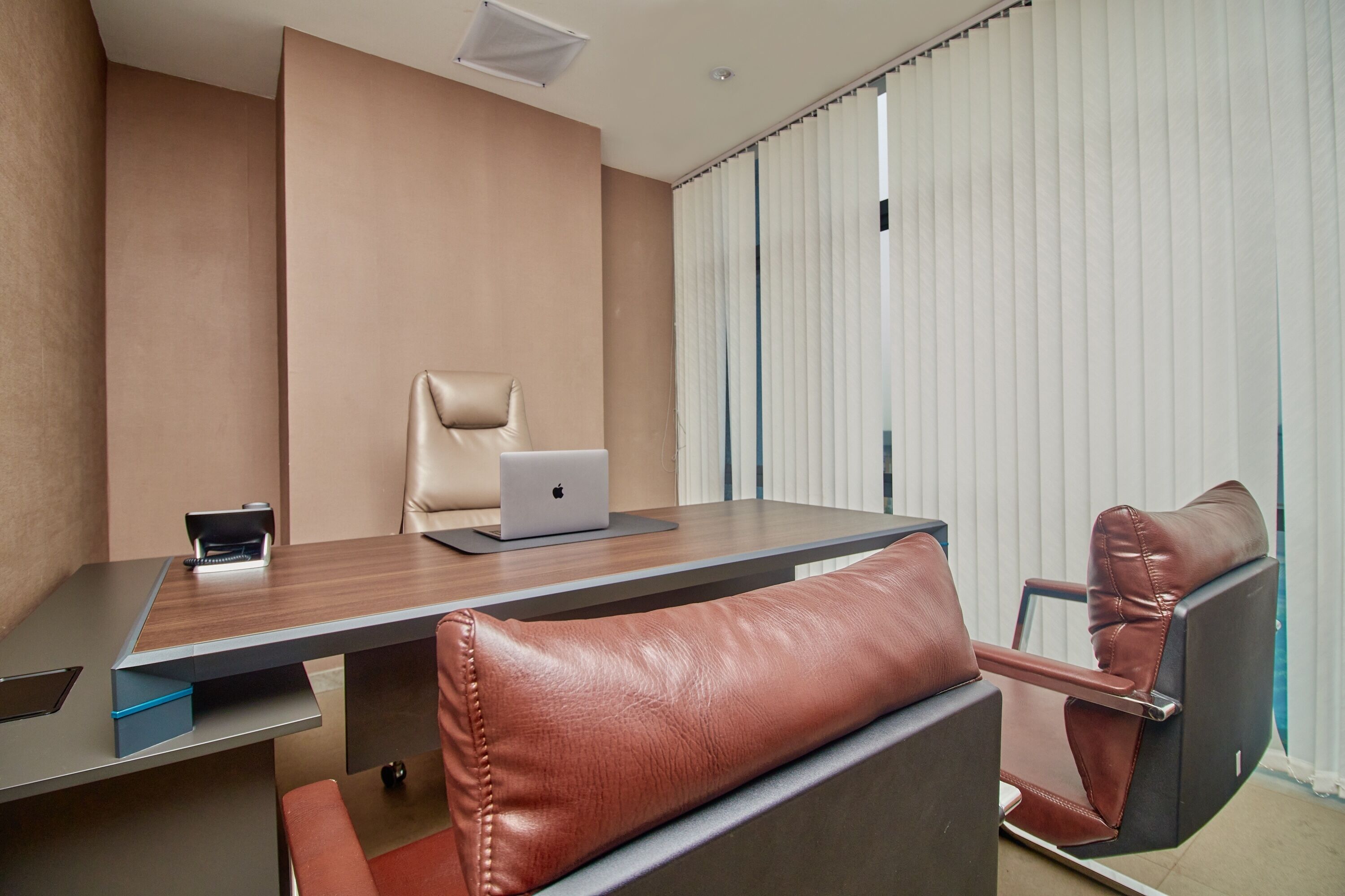 CIKA Golden Hotel & Suites