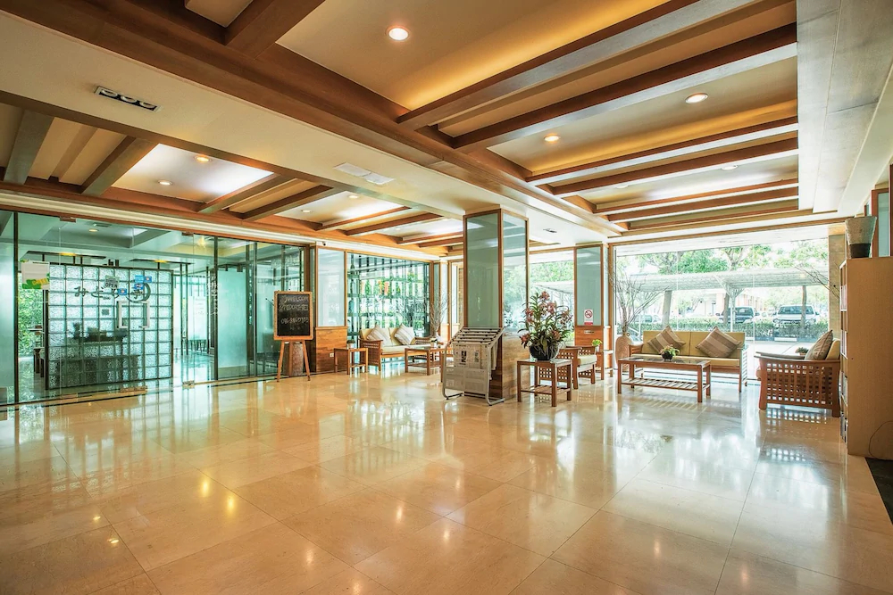 Green Mansion & Service Apartment