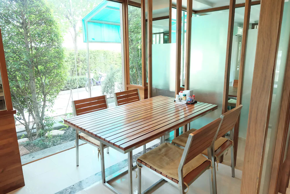 Green Mansion & Service Apartment