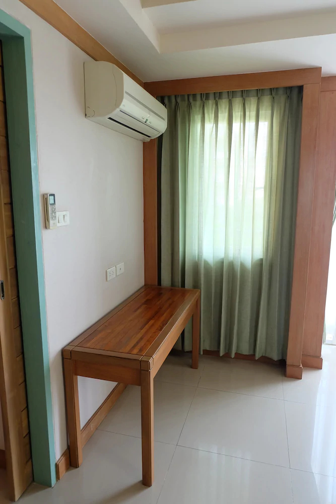 Green Mansion & Service Apartment