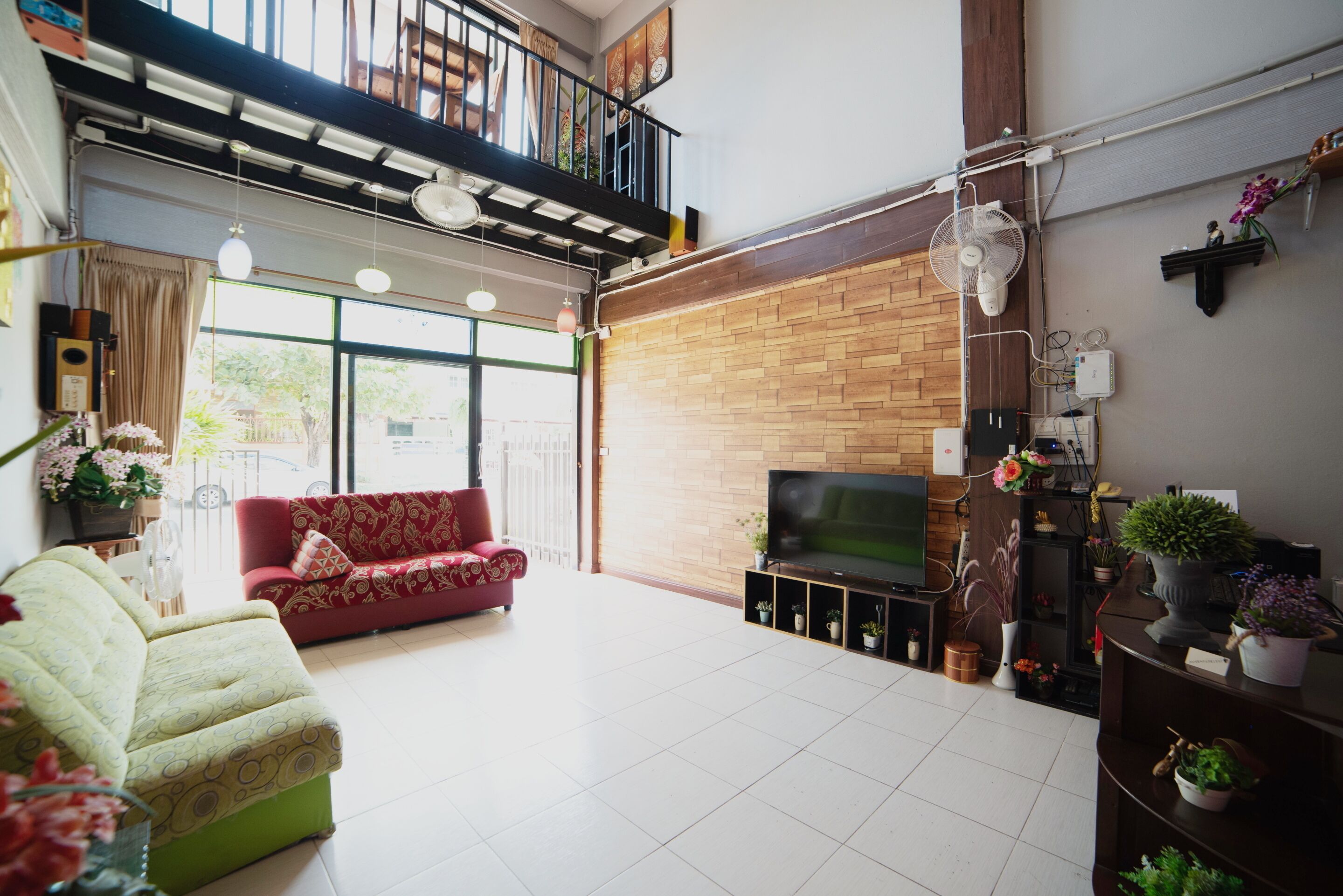 Krung Kao Traveller Lodge