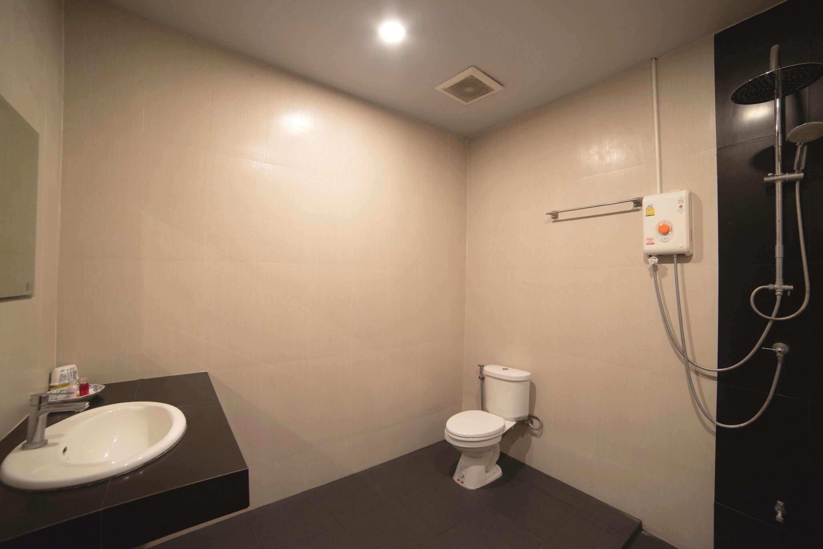 Krung Kao Traveller Lodge