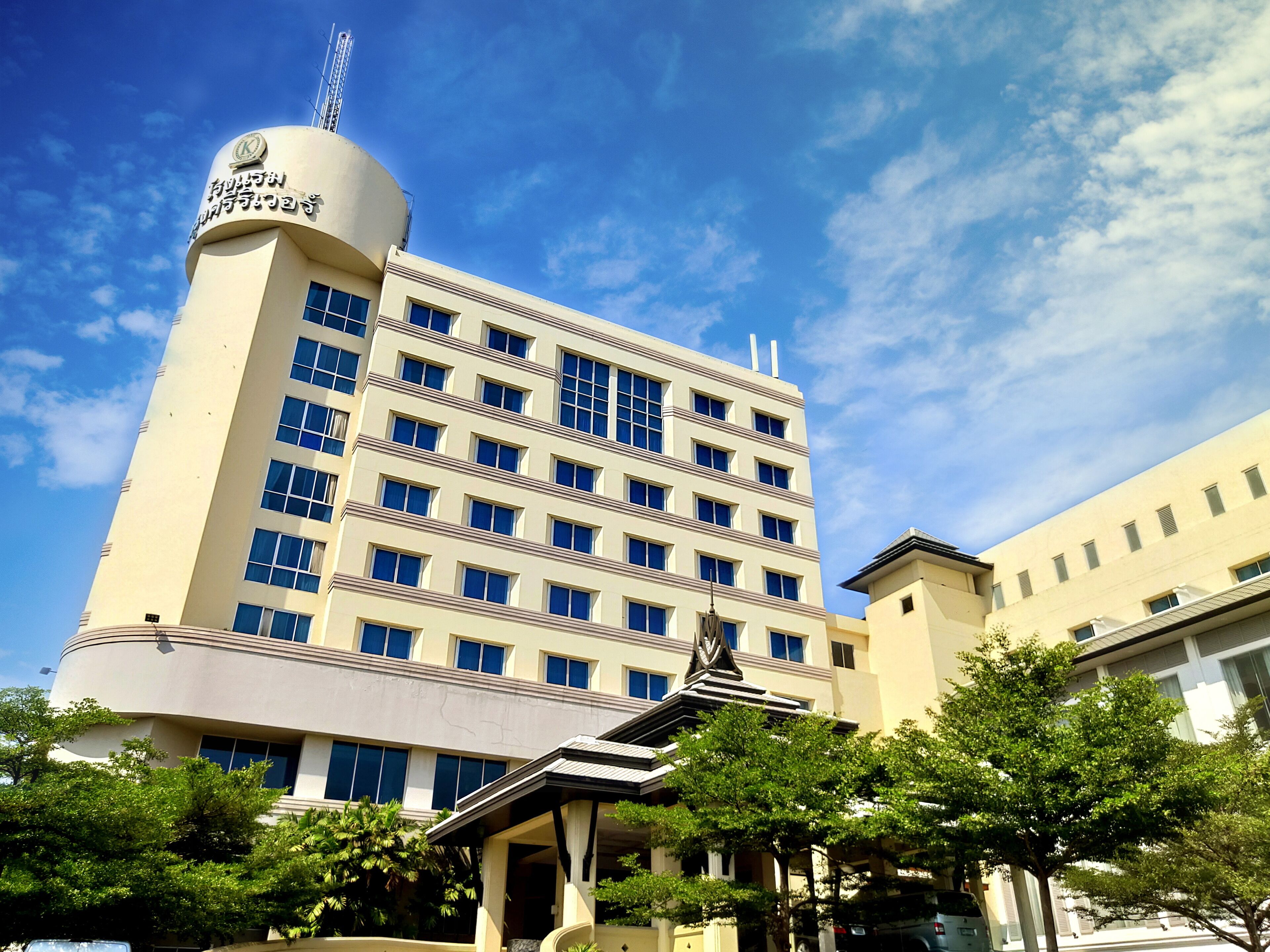 Krungsri River Hotel