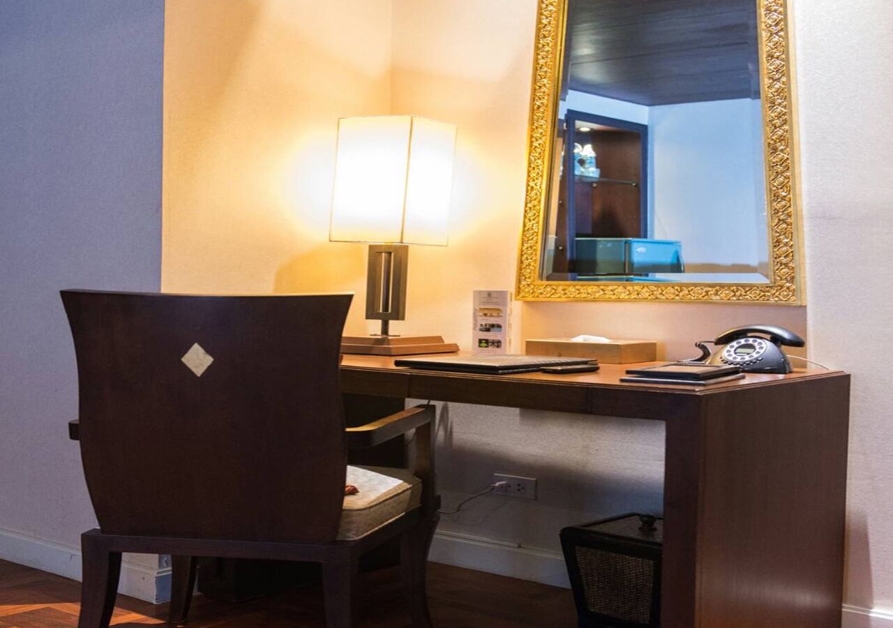 Krungsri River Hotel