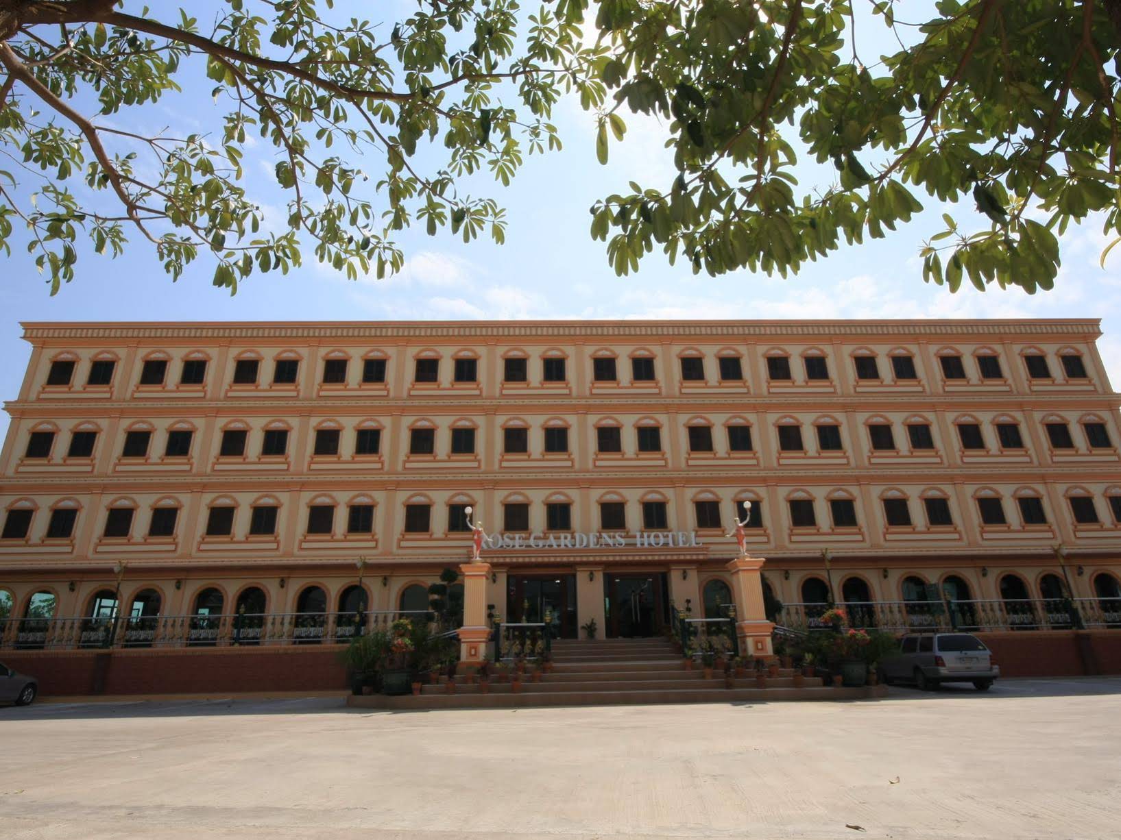 Rose Garden Hotel