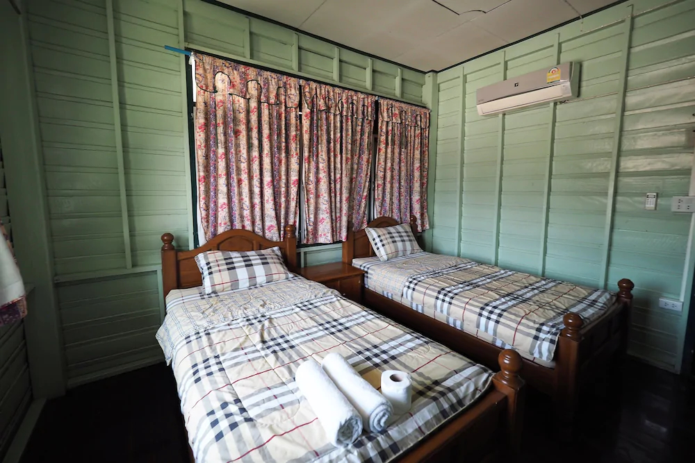 San Sook Place Guest House