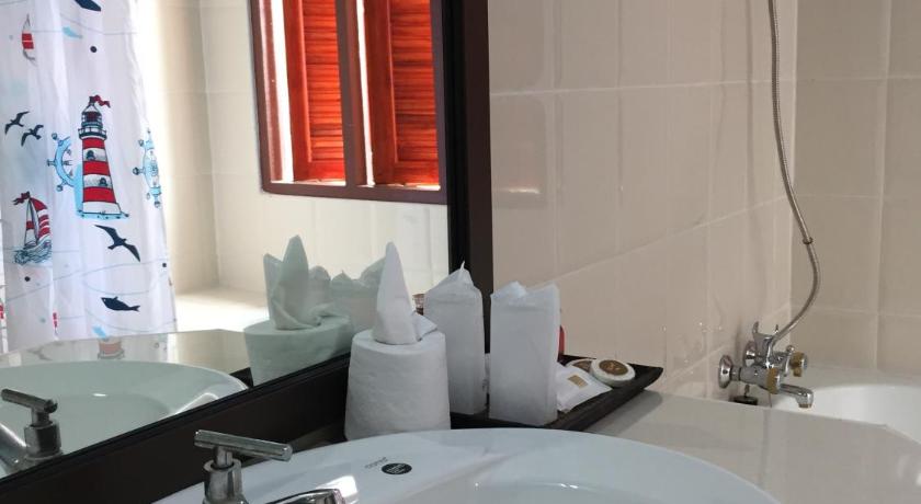 Toh Buk Seng Ayutthaya Hotel