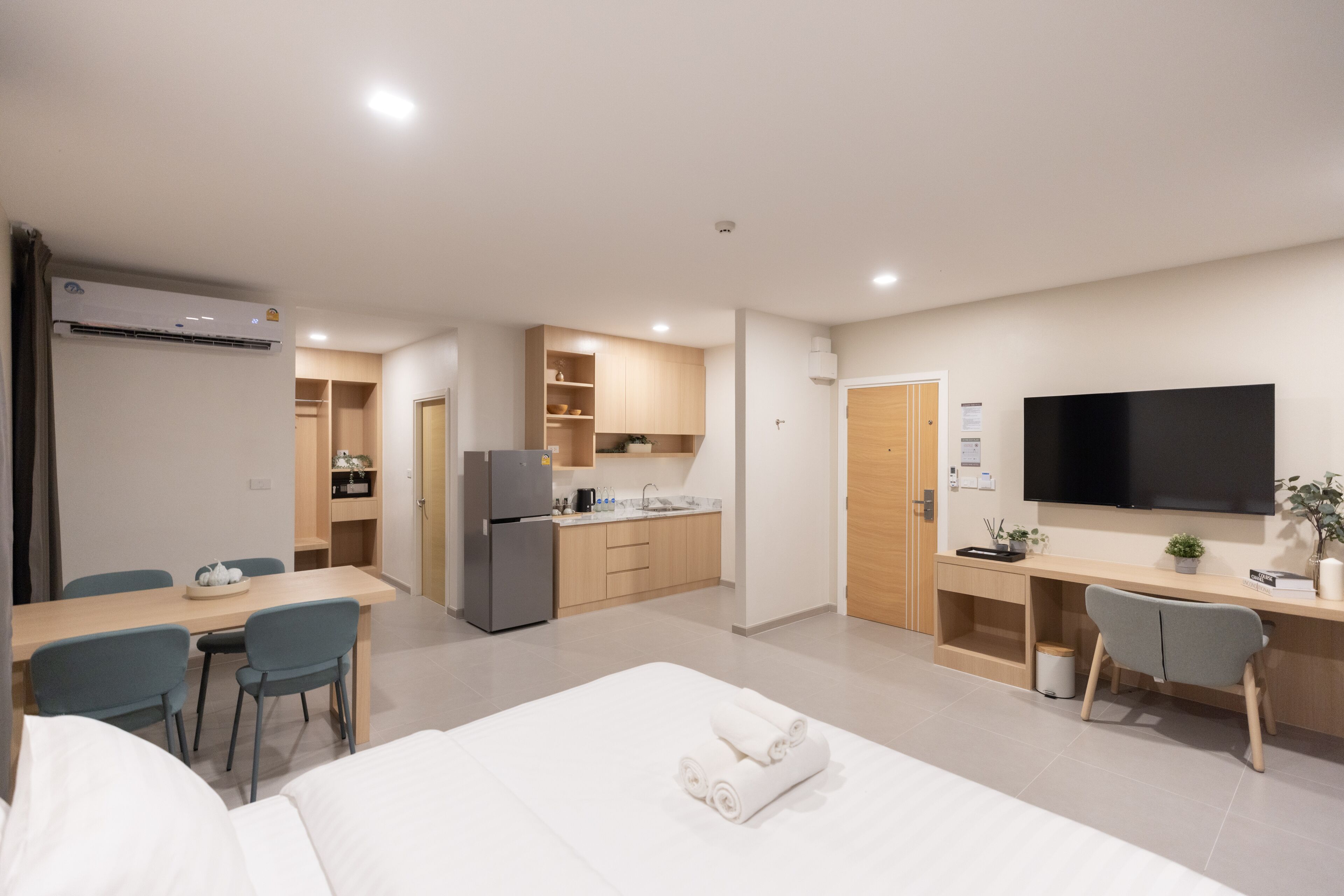 Good Nine Hotel