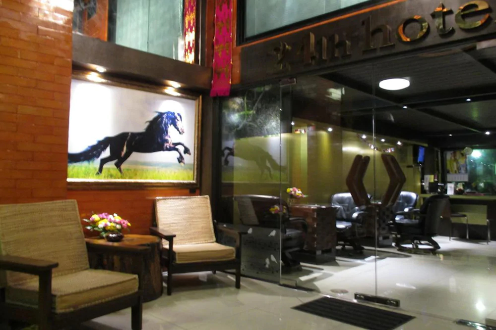 24lh Hotel