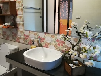 Aiims Tales Canal Boutique House