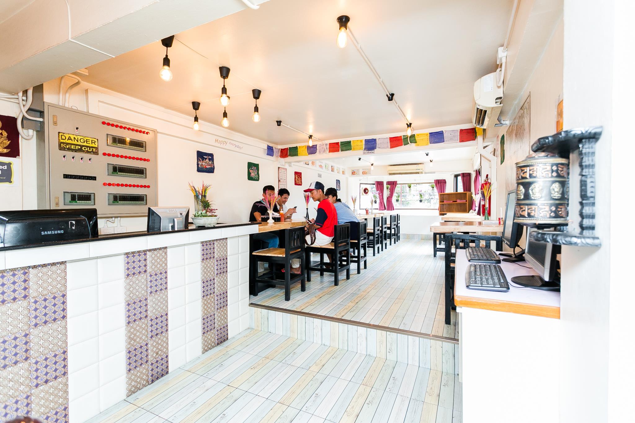 AlphaBed Hostel