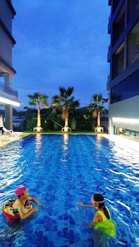 Apple Holiday Inn