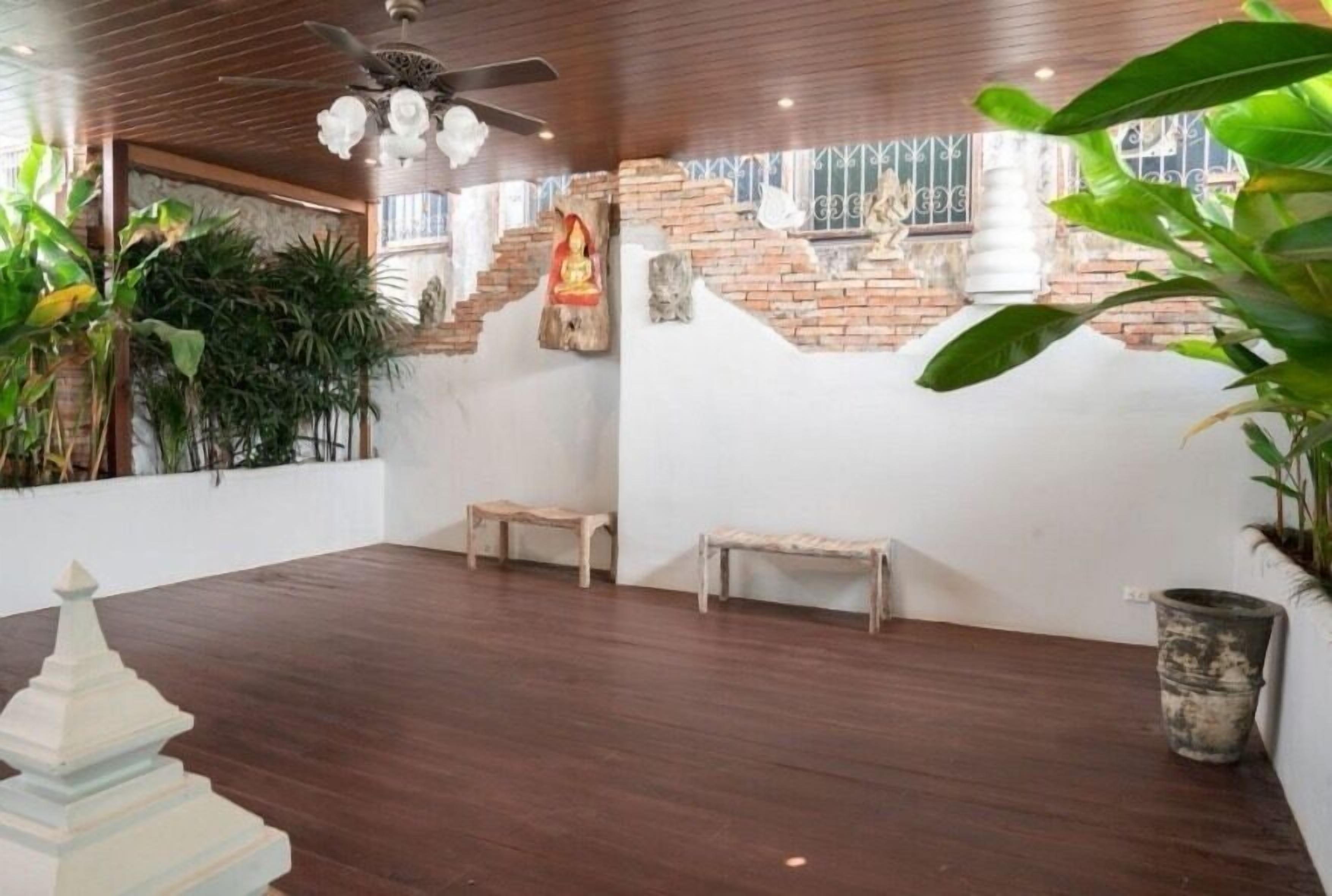Athena Hotel Bangkok