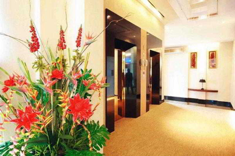 Atrium Boutique