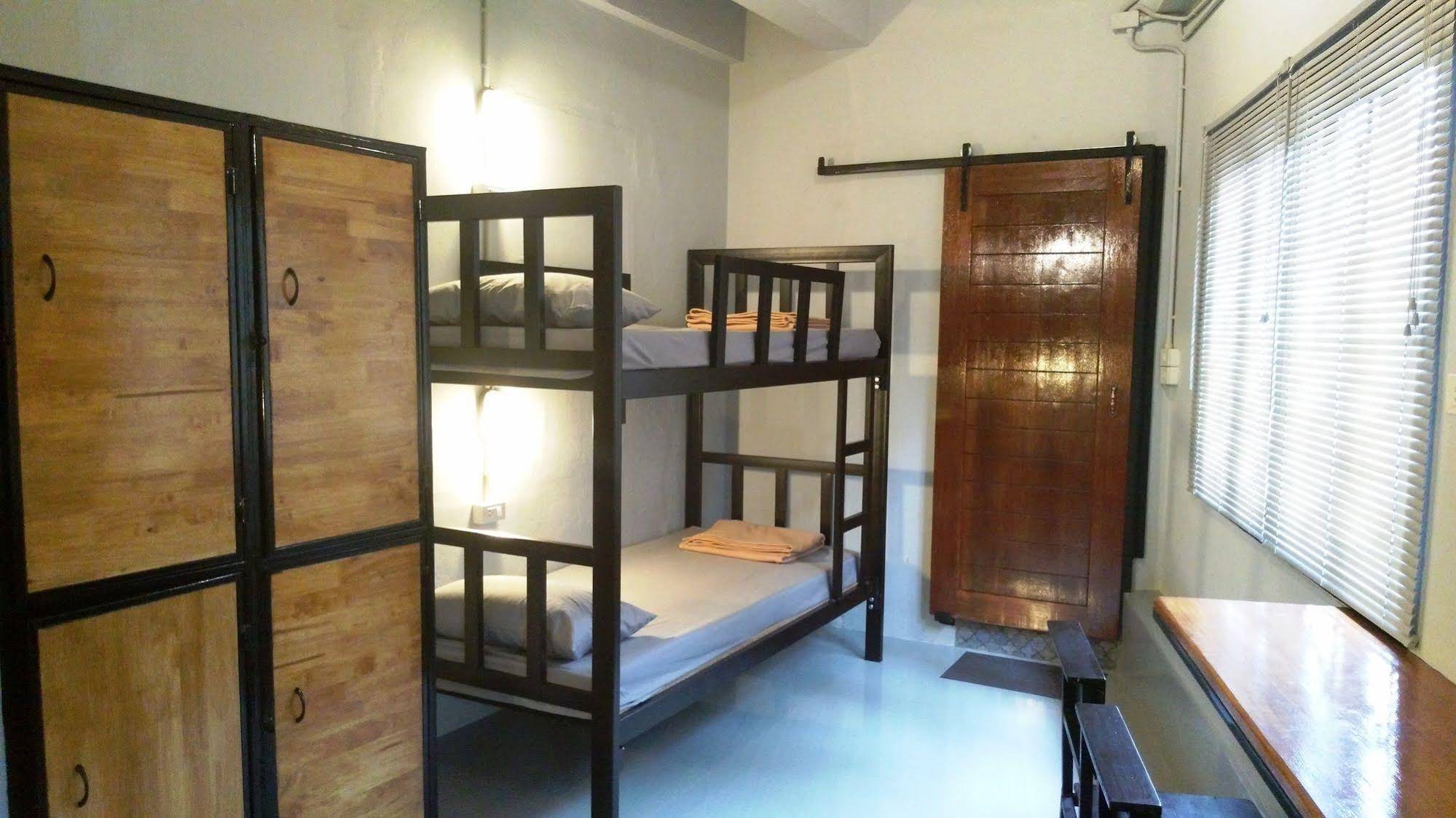 Baan Hostel