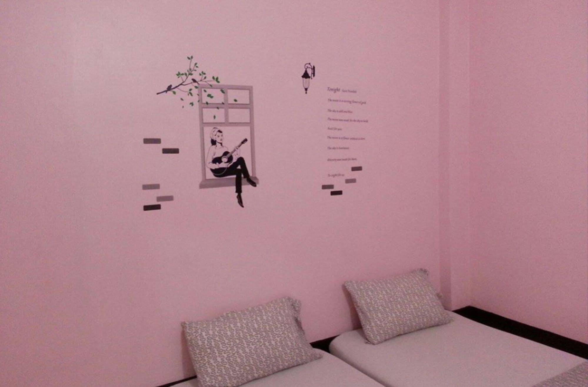 Baan Nampetch Hostel