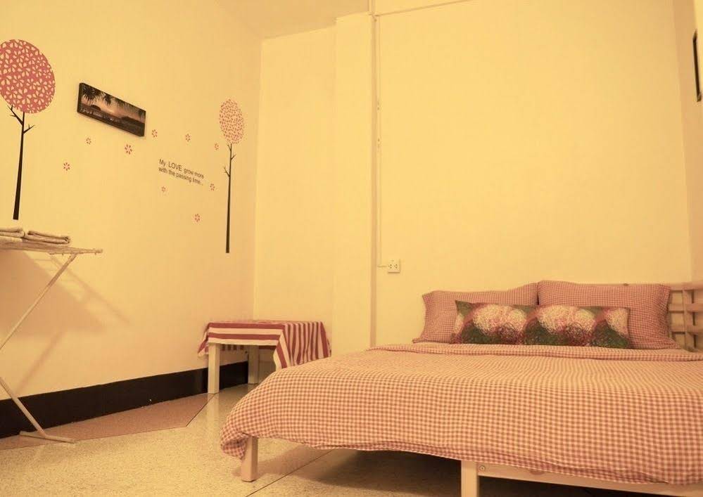 Baan Nampetch Hostel