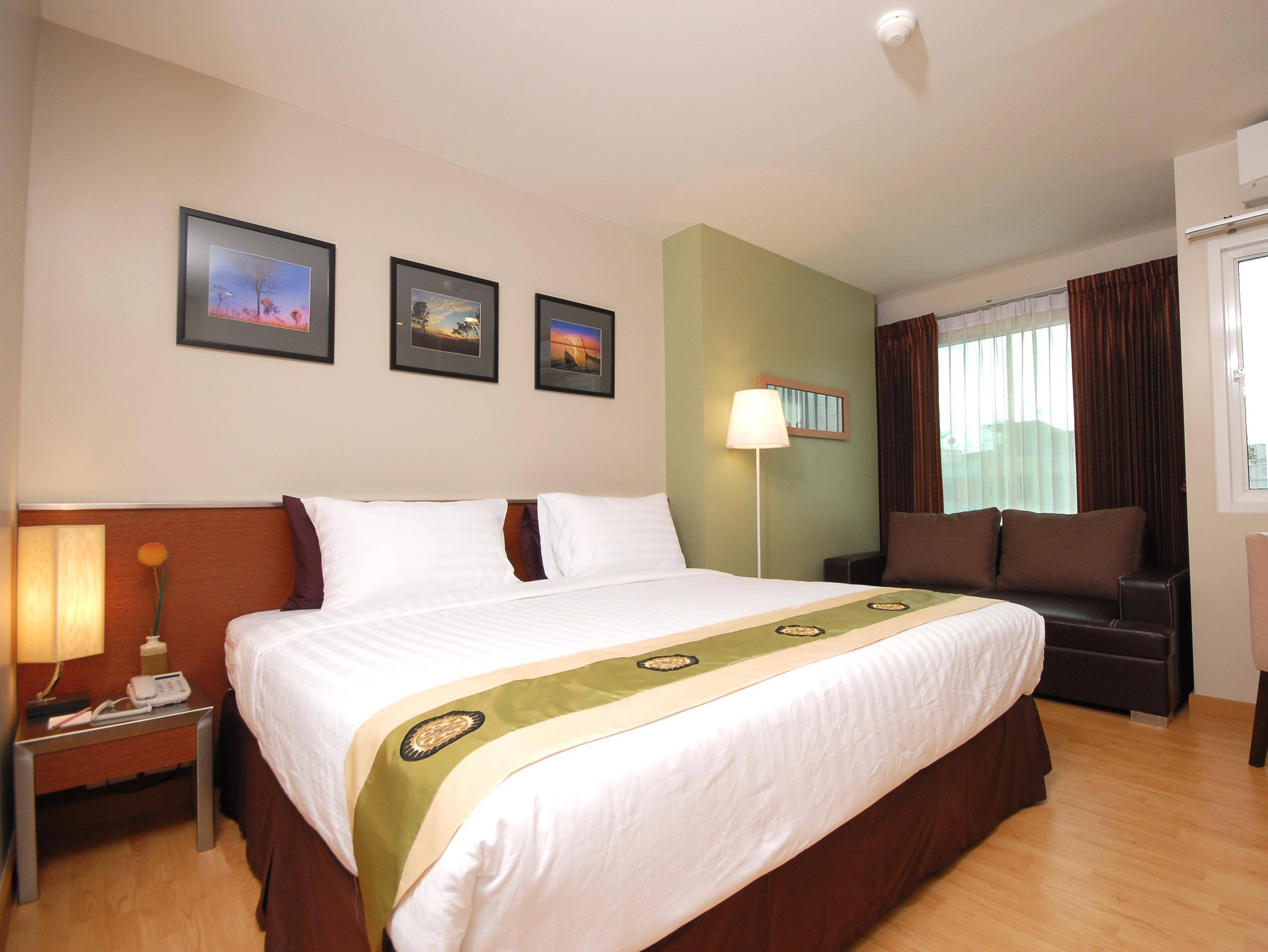 Bangkok Loft Inn