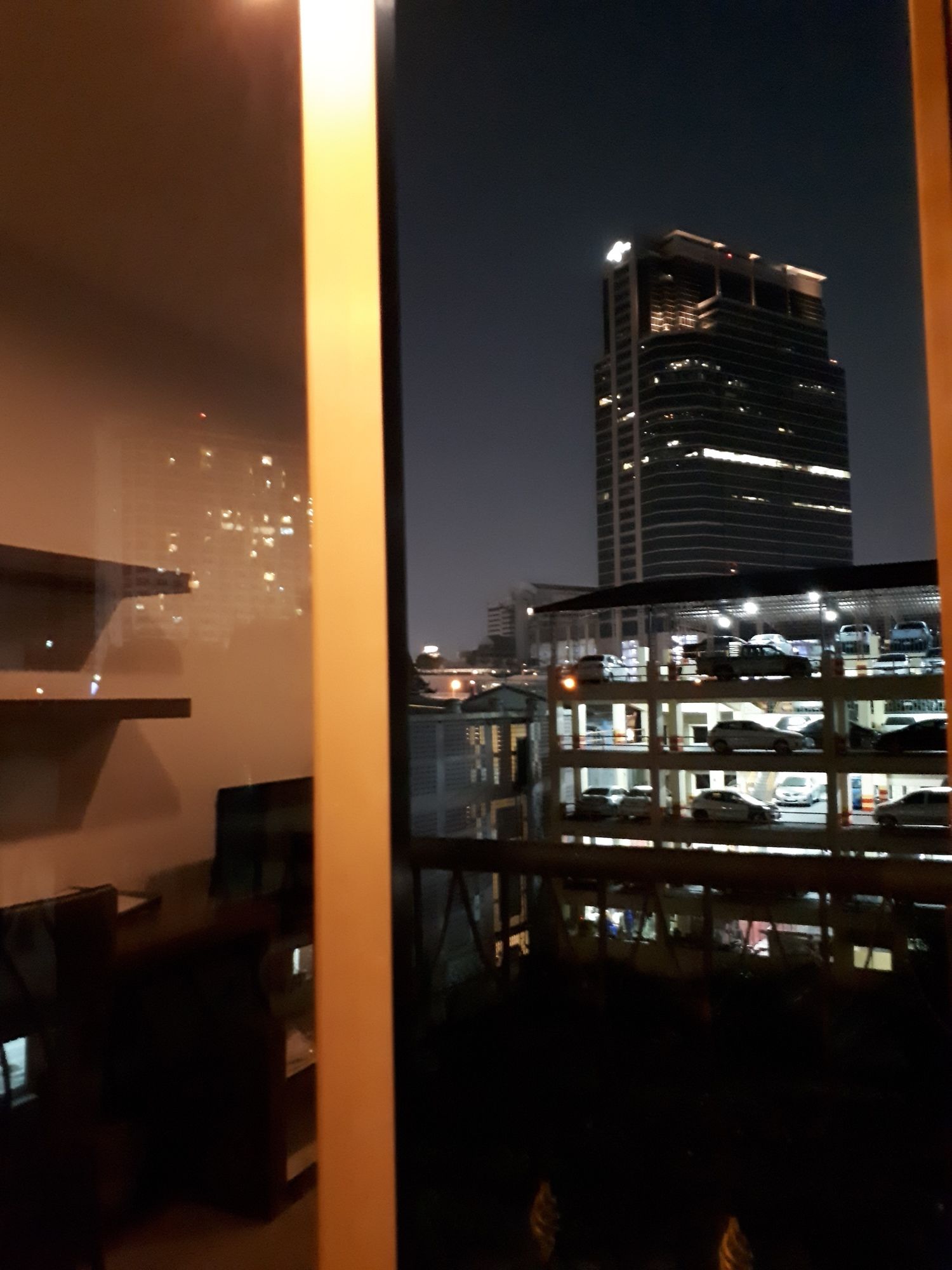Bed By City Surawong Patpong Hotel